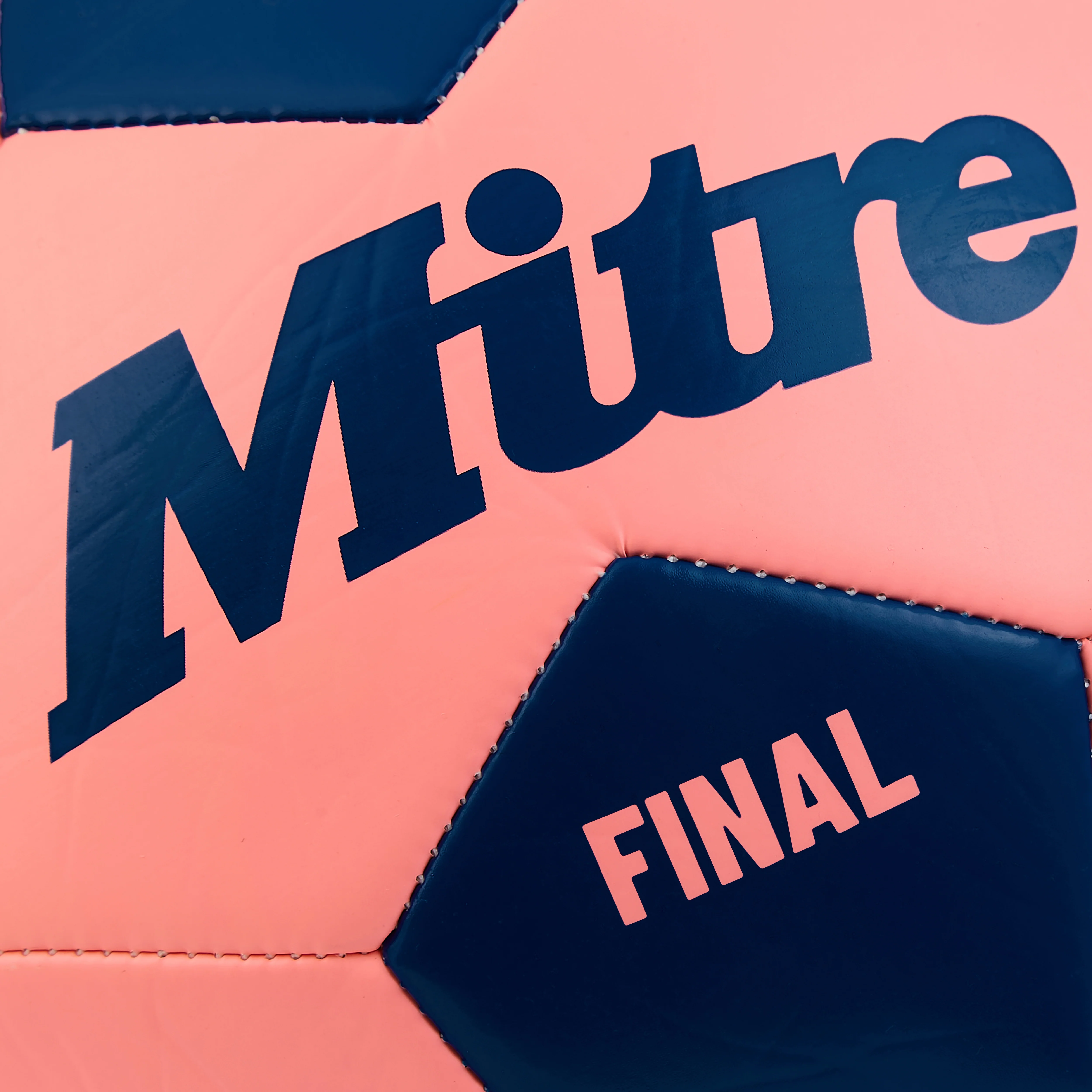 Final Football Pink/Blue - Image 4