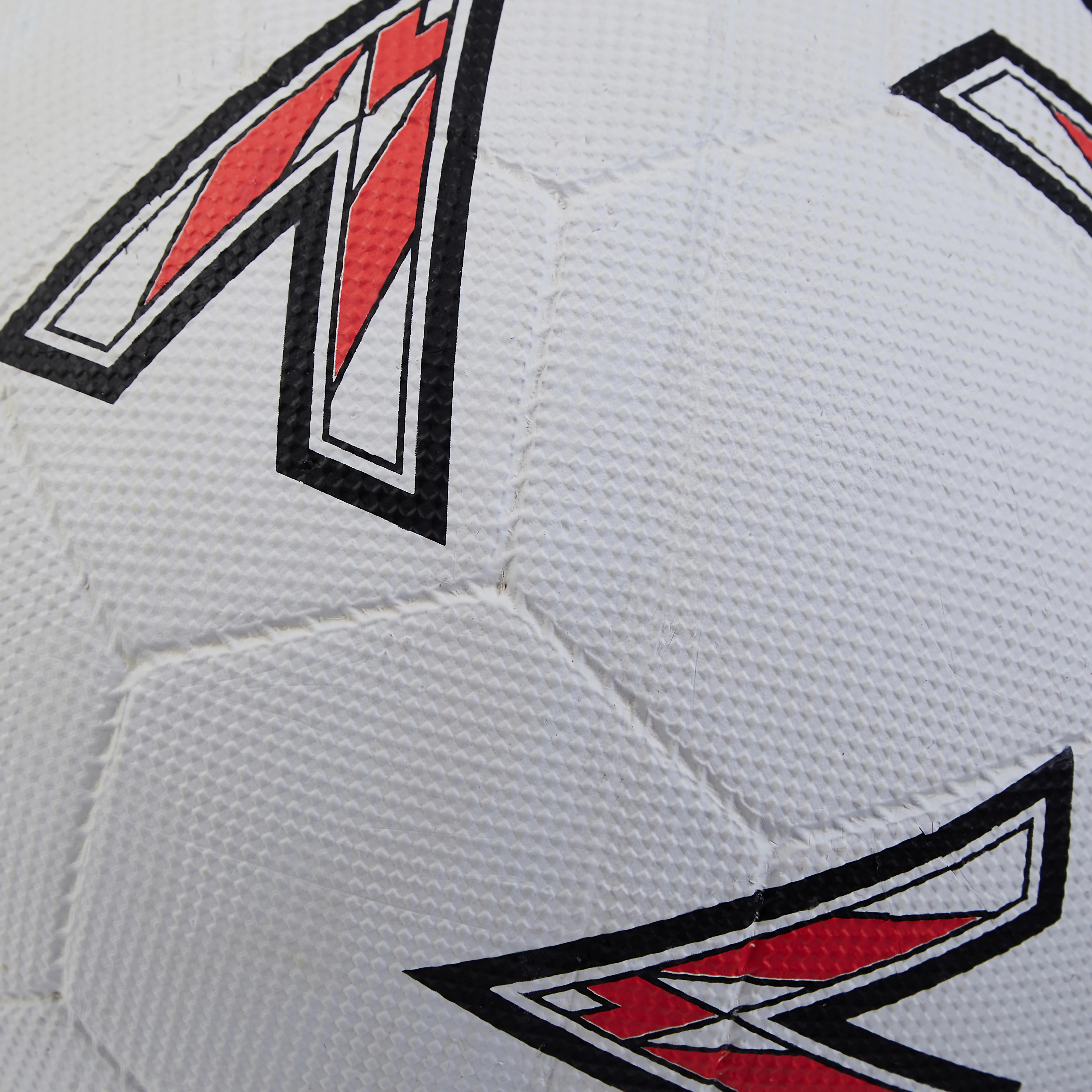 Super Dimple Football White/Black - Image 5