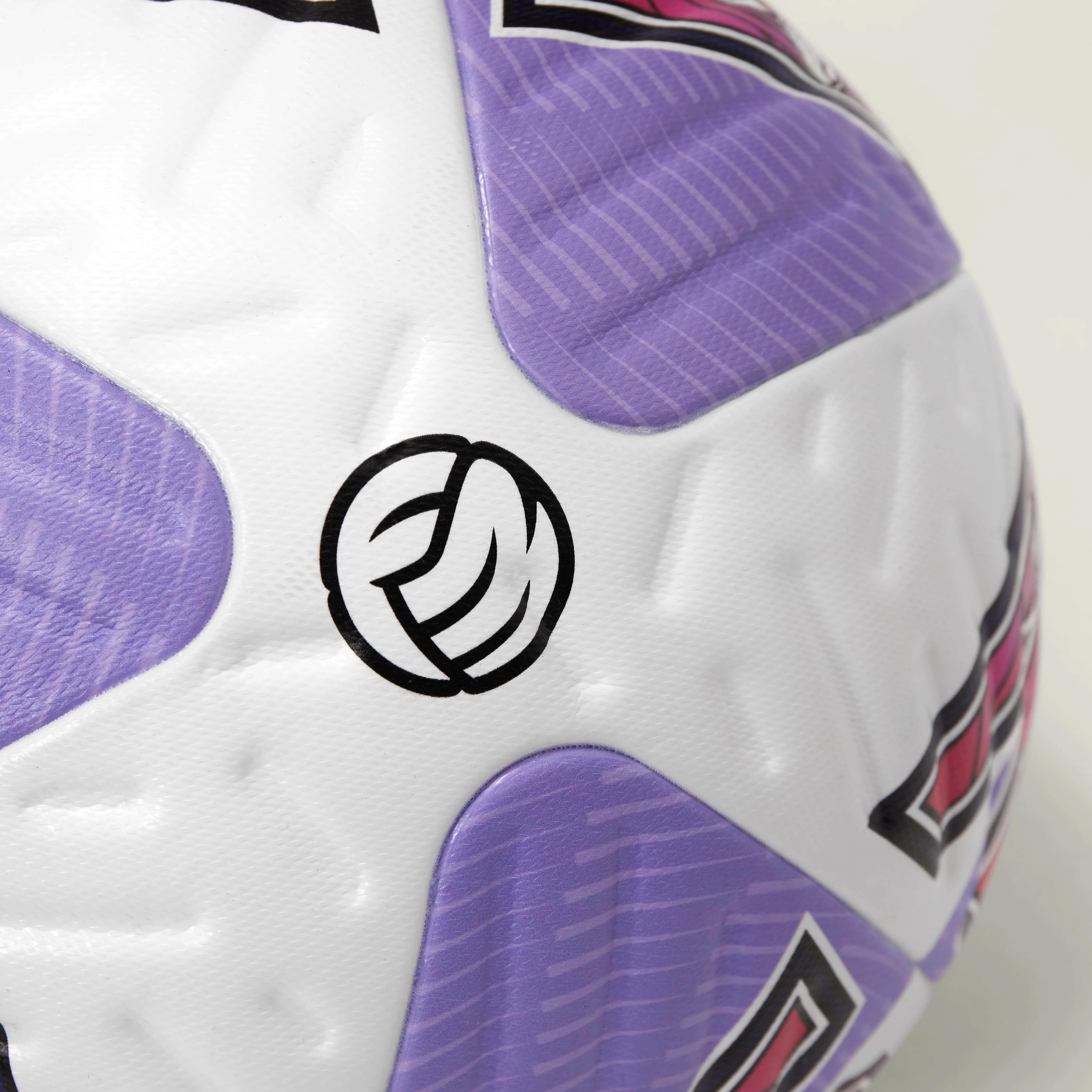 Football Manager 26 Ultimax One Football White/Purple/Black - Image 3